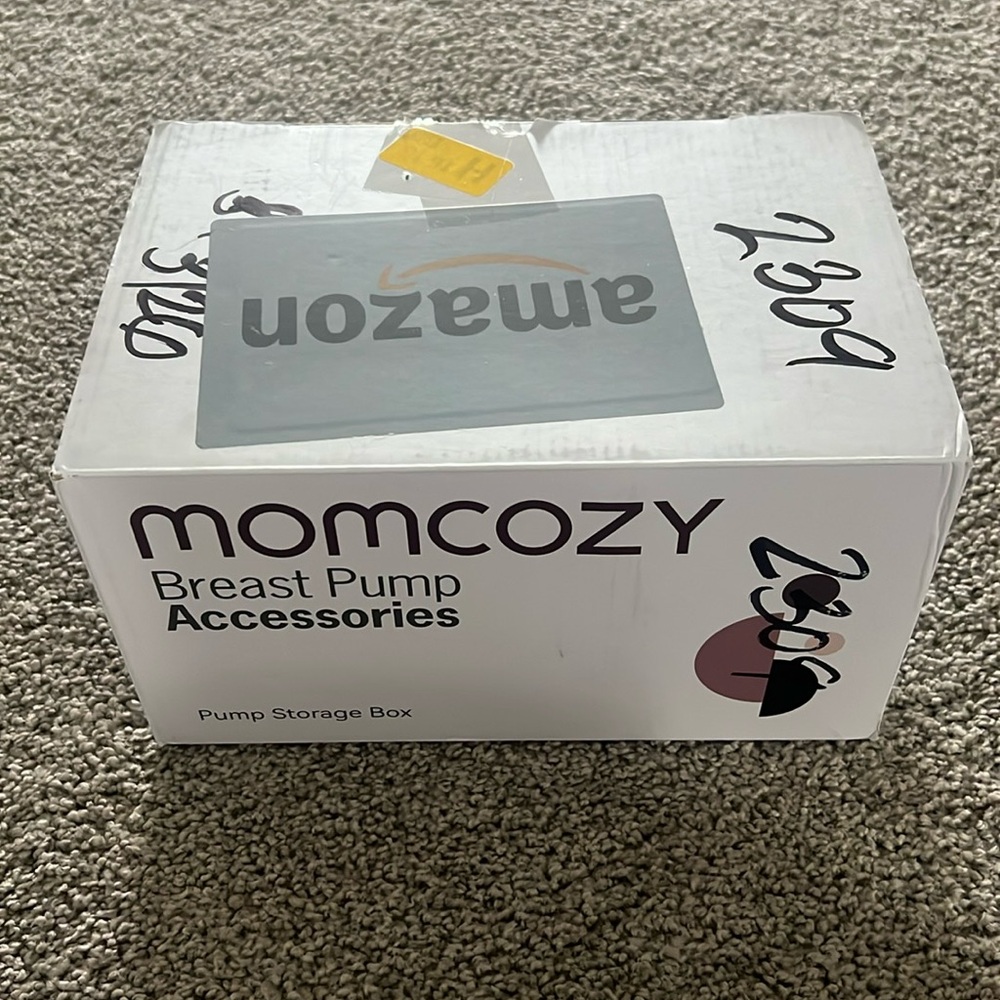This is the MOMCOZY Pump Storage Box, breast pump accessory